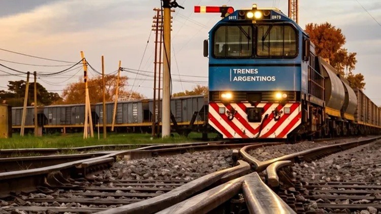 El Gobierno vuelve a apostar por las privatizaciones ferroviarias que ya dejaron un fuerte costo para el pa&iacute;s