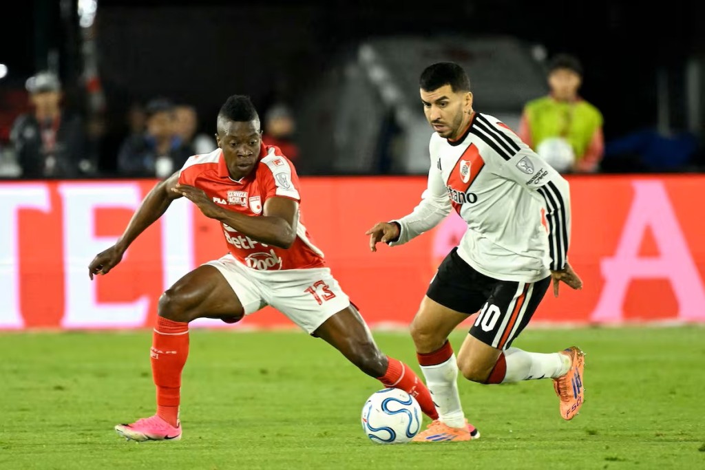 River resisti&oacute; en Bogot&aacute; y se llev&oacute; un empate que lo deja con todo abierto