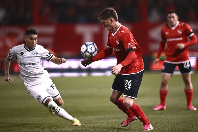 Independiente empat&oacute; sin goles con Rivadavia en el debut de Viera y dej&oacute; dudas