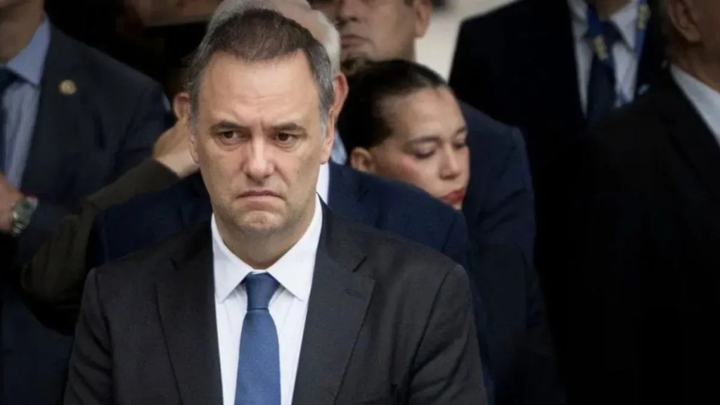 Tiempo de descuento para Adorni: la Justicia espera sus explicaciones sobre su patrimonio