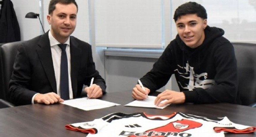 River present&oacute; a Tob&iacute;as Andrada: el juvenil llega como refuerzo y podr&iacute;a debutar este fin de semana