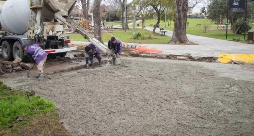 Quilmes intensifica el plan de bacheo en Bernal con obras financiadas por el Municipio