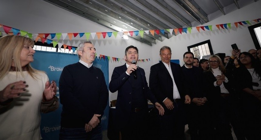 Kicillof inaugur&oacute; un nuevo espacio comunitario en Longchamps y entreg&oacute; m&aacute;s de 1.500 escrituras gratuitas en Almirante Brown