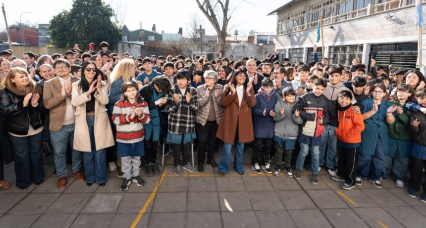 Quilmes inaugur&oacute; la ampliaci&oacute;n de una hist&oacute;rica escuela t&eacute;cnica y volvi&oacute; a cuestionar el freno a la obra p&uacute;blica nacional