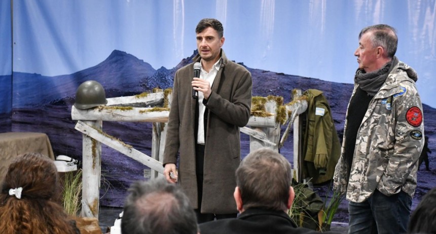 Mor&oacute;n invita a recorrer las Islas Malvinas sin viajar: una experiencia inmersiva llega a Castelar