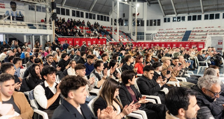 M&aacute;s de 60 nuevos guardavidas se recibieron en Mor&oacute;n tras superar una exigente formaci&oacute;n