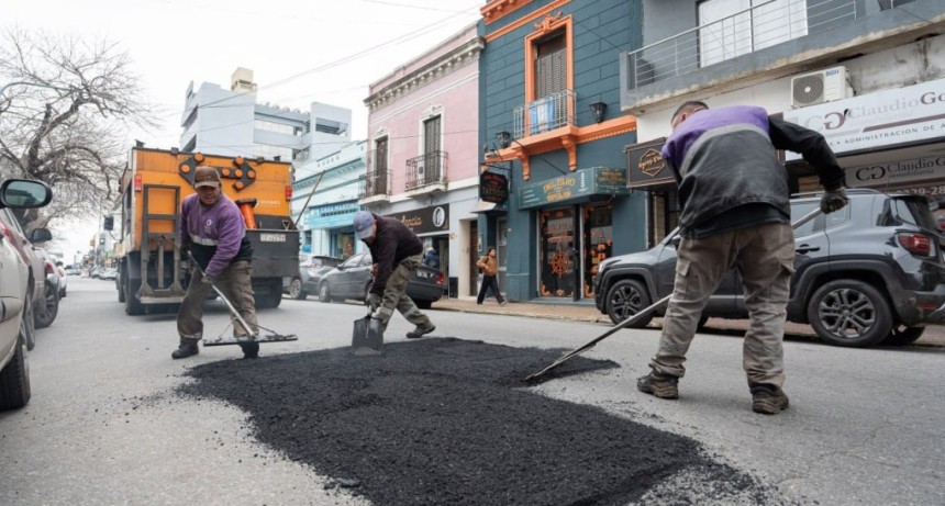 Quilmes avanza con el Plan de Bacheo y suma obras en distintos barrios