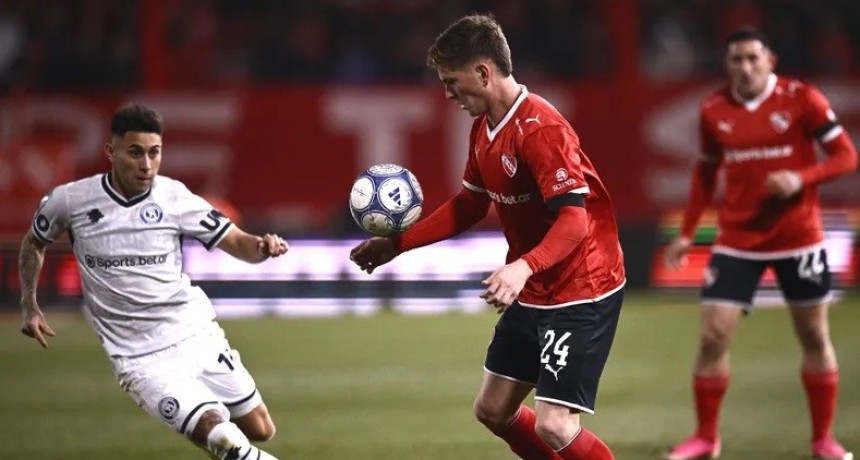Independiente empat&oacute; sin goles con Rivadavia en el debut de Viera y dej&oacute; dudas