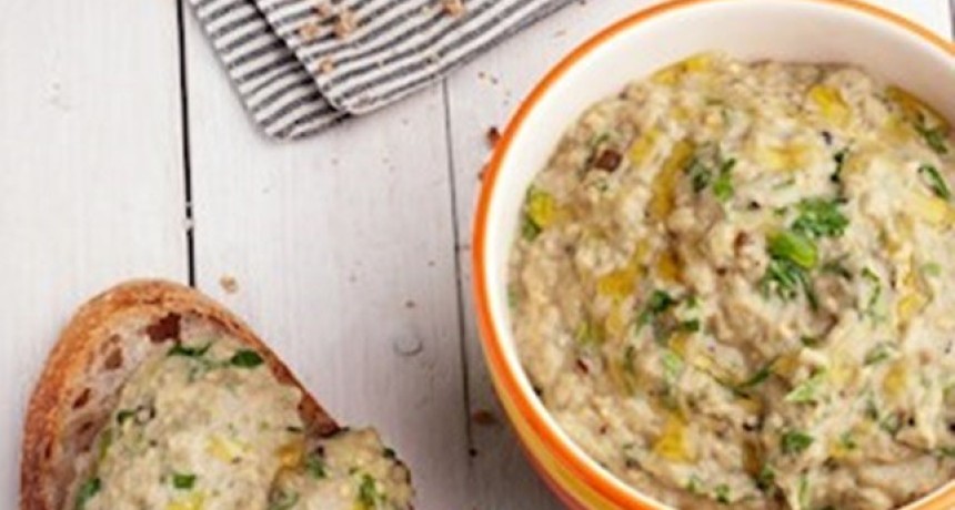 Caviar d'aubergines de Gruissan: el dip franc&eacute;s de berenjenas que es un &eacute;xito mediterr&aacute;neo
