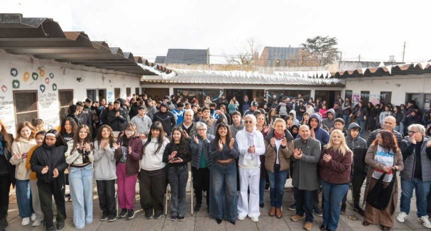 Quilmes inaugur&oacute; nuevas aulas de una escuela que hab&iacute;a quedado paralizada