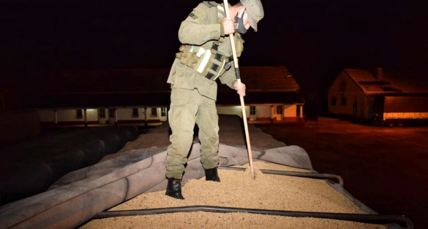Gendarmería decomisó 140 toneladas de soja