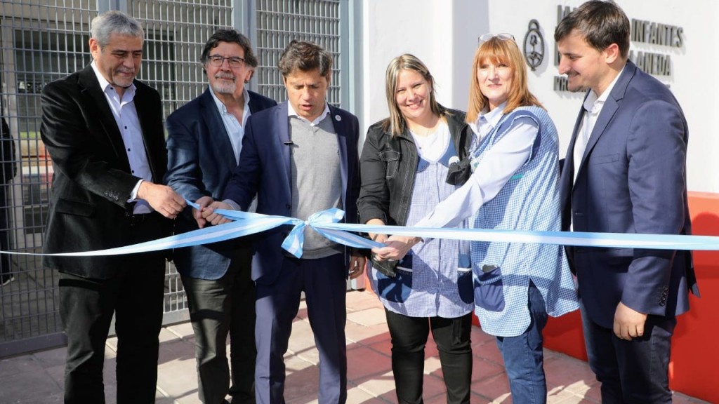 Ferraresi y Kicillof inauguraron obras en dos jardines de infantes en Avellaneda