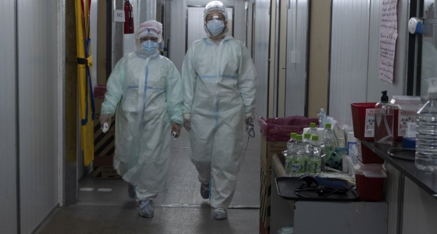 Se registraron 10.614 contagios de coronavirus en el país, un 46% menos que la semana pasada