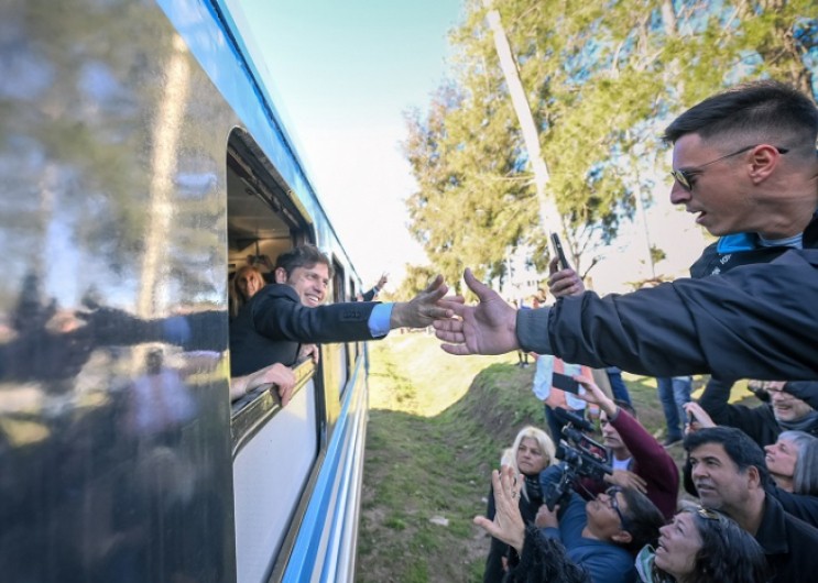 Axel Kicillof inauguró el nuevo tramo del Tren Universitario de La Plata