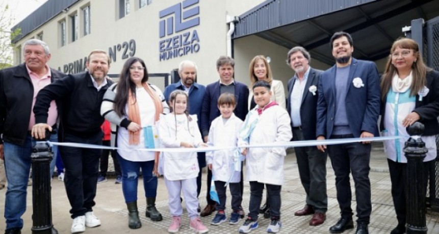 Ezeiza: Axel Kicillof inauguró el nuevo edificio escolar de la Escuela Primaria N°29