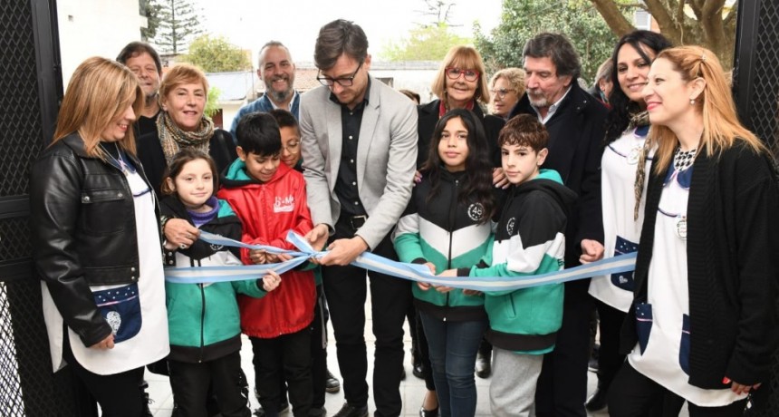Morón: Ghi y Sileoni inauguraron el nuevo edificio de la Escuela Primaria Nº48 de Castelar sur