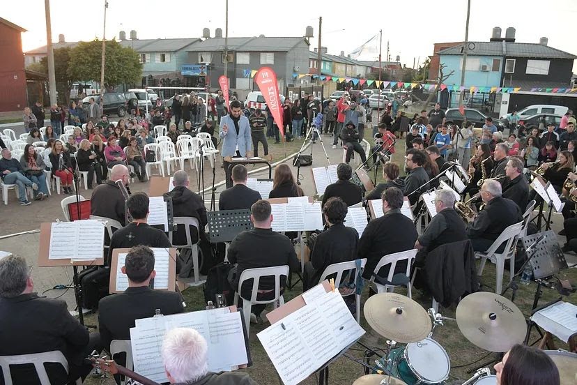 Comenzaron los festejos por los 20 años de la urbanización del Barrio Carlos Gardel