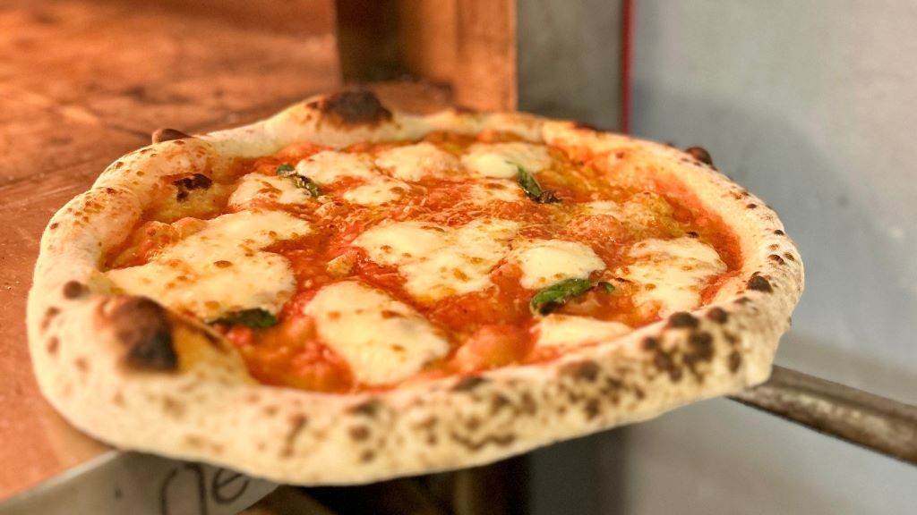 Del Garaje a Napoles: El Pizzero de Saladillo Que Aspira a la Certificación Italiana