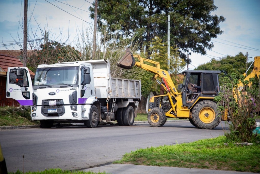 Operativo de limpieza integral en Quilmes Oeste y San Francisco Solano