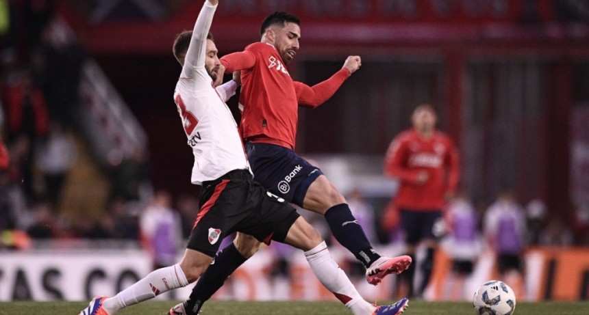 River no pudo romper el cero y empató sin goles ante Independiente en Avellaneda