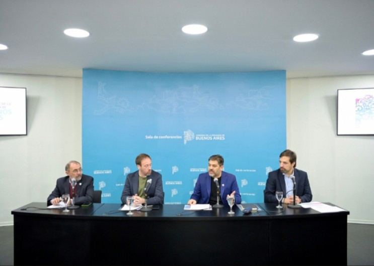 Bianco contra Milei: “No es un emperador, tiene que respetar la Constitución”