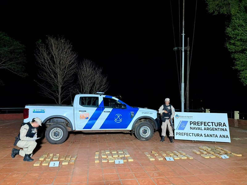 Golpe al narcotráfico en Misiones: secuestran más de 50 kilos de droga en un operativo de Prefectura