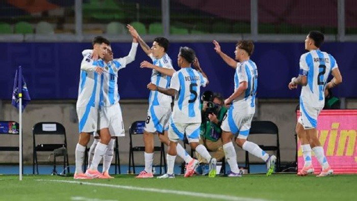Con un hombre menos desde los 10’, Argentina debutó con triunfo ante Cuba en el Mundial Sub 20