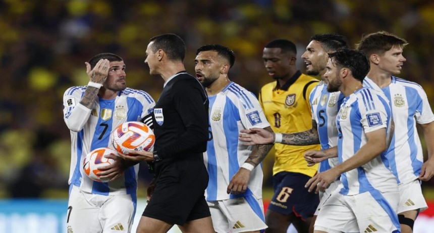 Argentina tropezó en Guayaquil: cayó ante Ecuador y cerró las Eliminatorias con derrota