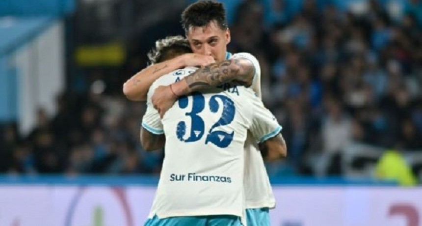 Racing venció 2-0 a San Lorenzo en Avellaneda y logró su primer triunfo como local