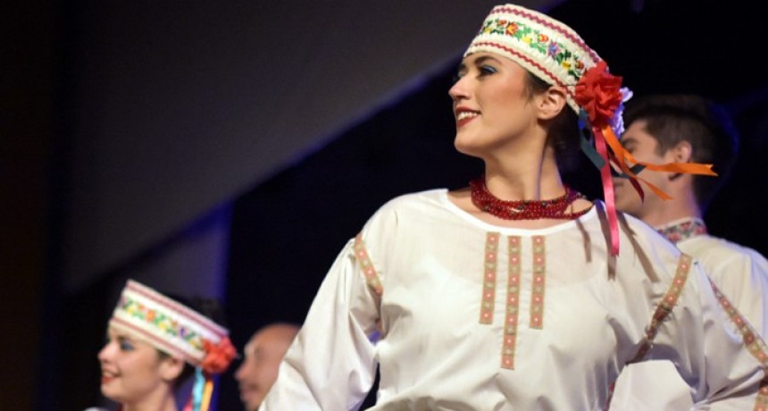 Un viaje por el mundo en la Provincia: fiestas, sabores y arquitectura para esta primavera