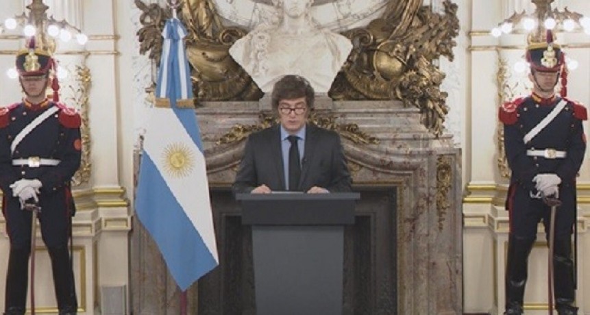 Milei anunció que seguirá con el ajuste y repitió la frase de Macri y de la Rúa: “lo peor ya pasó”