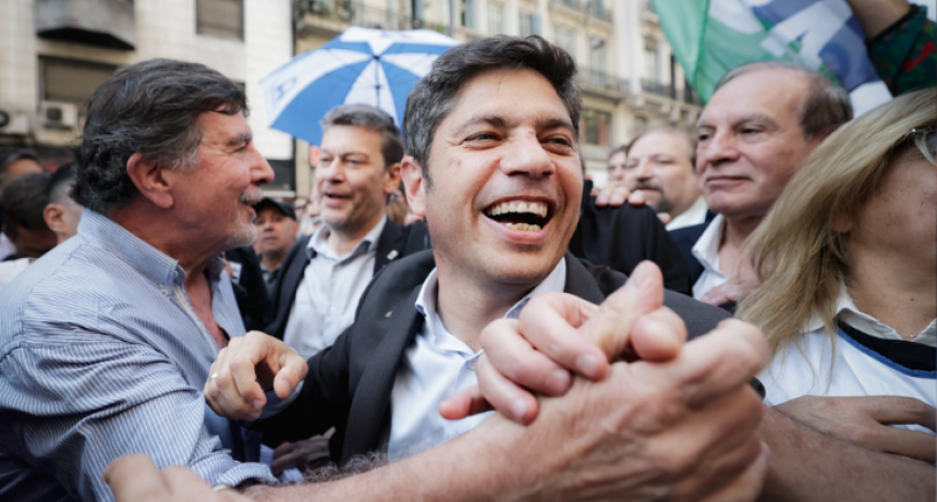 Kicillof en la marcha: “El pueblo volvió a decirle a Milei que la educación y la salud no se negocian”