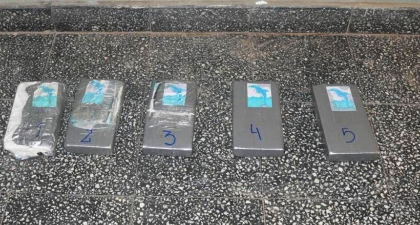 Gendarmería detuvo a madre e hija con cocaína y secuestró mercadería de contrabando en Salta