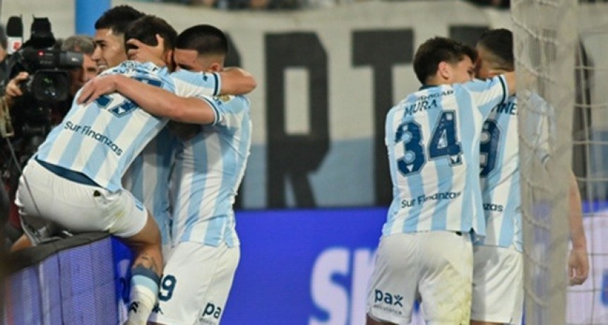 Racing venció a Vélez en Avellaneda y se metió en las semifinales de la Libertadores