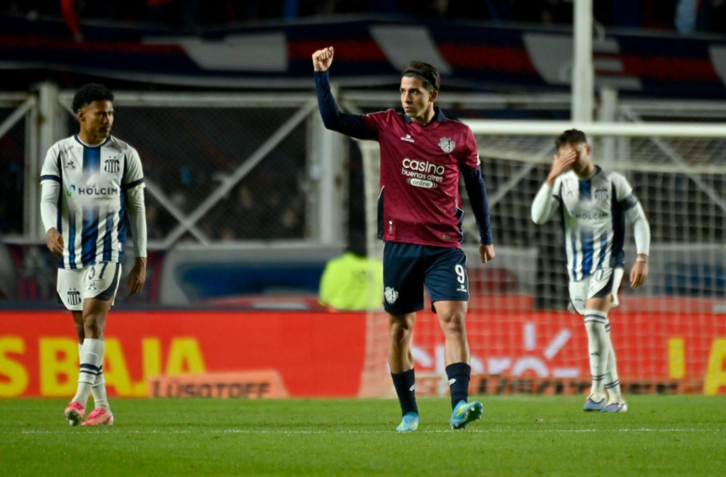 San Lorenzo volvi&oacute; al triunfo y tuvo un auspicioso debut de Far&iacute;as