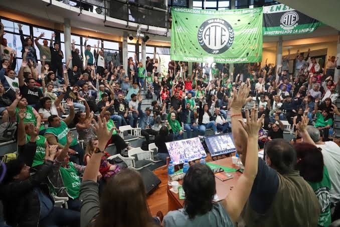 ATE levant&oacute; el paro en el PAMI tras conseguir un aumento y un bono de $180.000