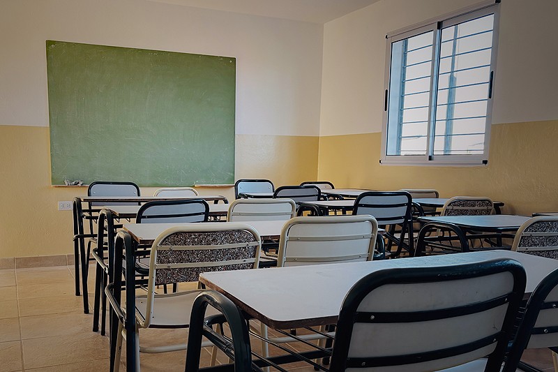 Faltar a clase puede pesar tanto como el origen socioecon&oacute;mico