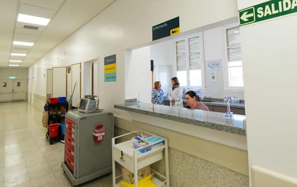 El Hospital &Aacute;lvarez renov&oacute; su internaci&oacute;n cl&iacute;nica con m&aacute;s privacidad y tecnolog&iacute;a para los pacientes
