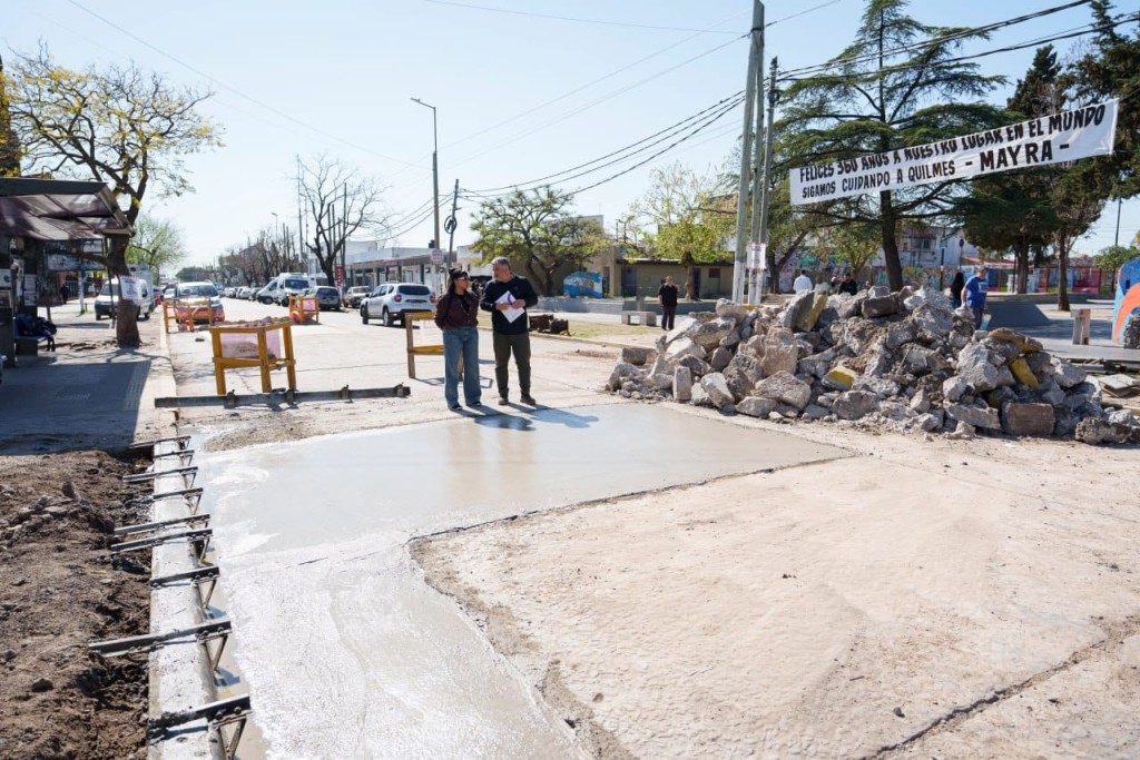 San Francisco Solano: avanzan las obras de bacheo sobre la avenida 844
