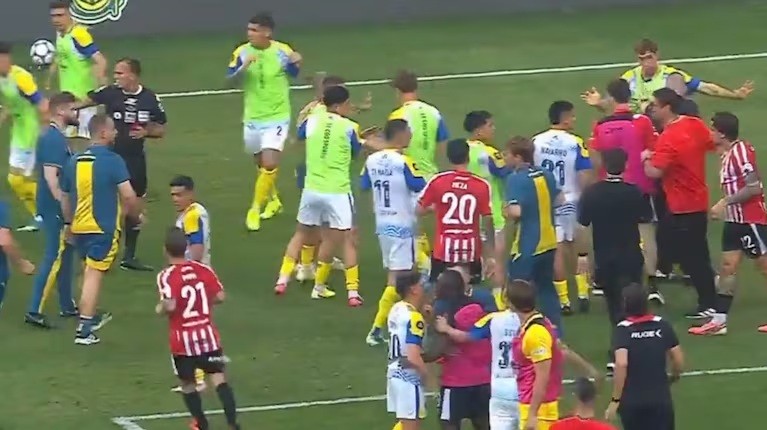 Rosario Central se consagr&oacute; ante Estudiantes en una final marcada por la pol&eacute;mica arbitral