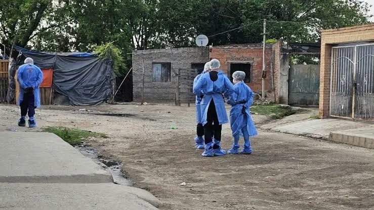 Tiroteo entre vecinos en Tucum&aacute;n: una mujer sali&oacute; a la vereda y muri&oacute; por una bala perdida