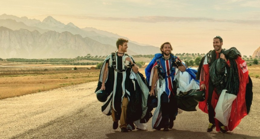 &ldquo;La Fiera&rdquo;: el peligroso desaf&iacute;o que lleva a un grupo de amigos al l&iacute;mite