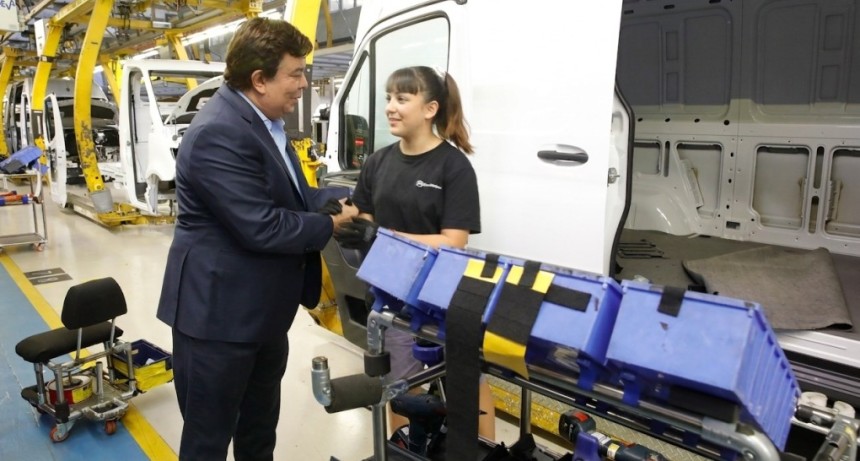 &ldquo;Sin industria no hay Argentina&rdquo;: Espinoza cuestion&oacute; el cierre de f&aacute;bricas y pidi&oacute; defender la producci&oacute;n nacional