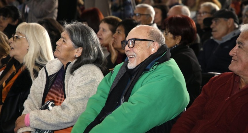 M&aacute;s de 20 mil jubilados de La Matanza ya recibieron anteojos gratis: c&oacute;mo funciona el programa de atenci&oacute;n oftalmol&oacute;gica