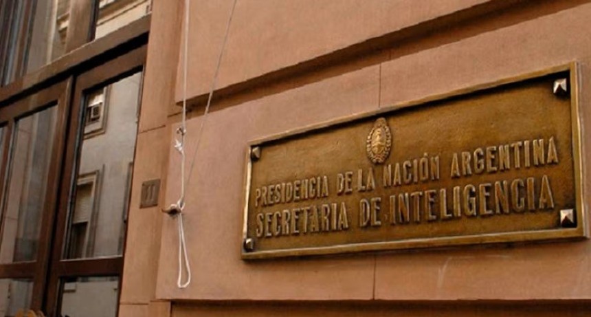 Para los jubilados no hay plata, pero la SIDE recibe otros $30 mil millones
