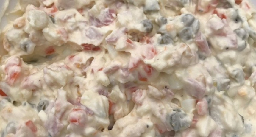 Katuk: la cremosa salsa b&uacute;lgara de queso y yogur que es un secreto de la cocina de los Balcanes