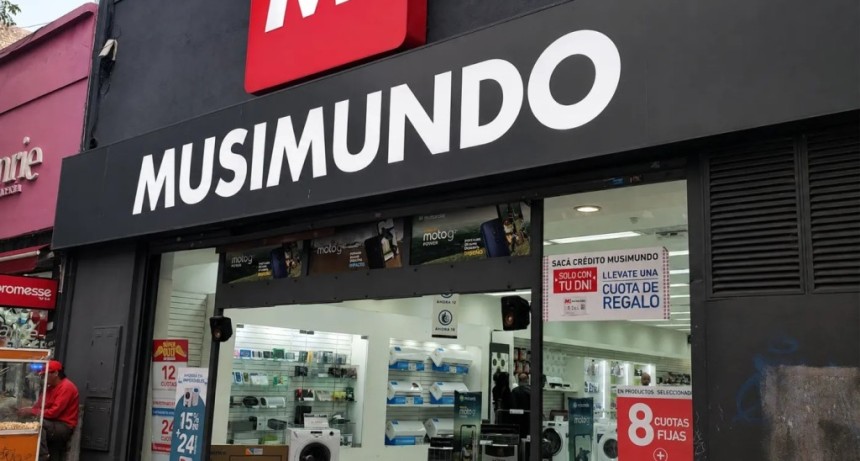 Ni Musimundo se salva de Milei: cerr&oacute; sucursales, declar&oacute; la quiebra y crece el reclamo de los trabajadores