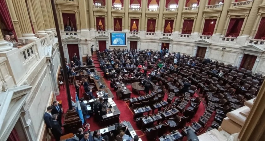 La oposici&oacute;n desaf&iacute;a a Milei en Diputados con dos temas que incomodan a la Rosada
