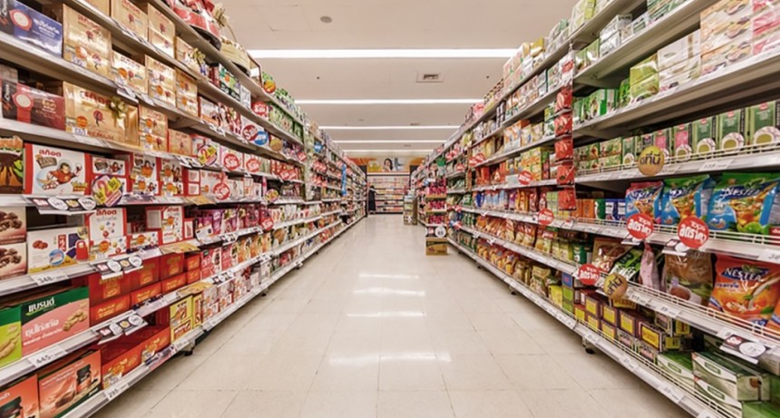 La inflaci&oacute;n baj&oacute; en agosto, pero qued&oacute; lejos de la meta que hab&iacute;a prometido Milei