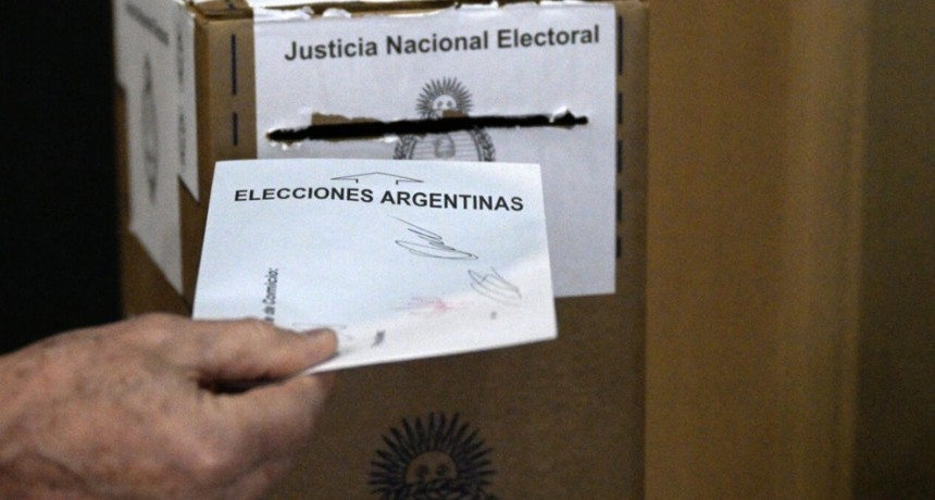 Milei llega golpeado a 2027, pero la elecci&oacute;n aparece abierta y con empate t&eacute;cnico